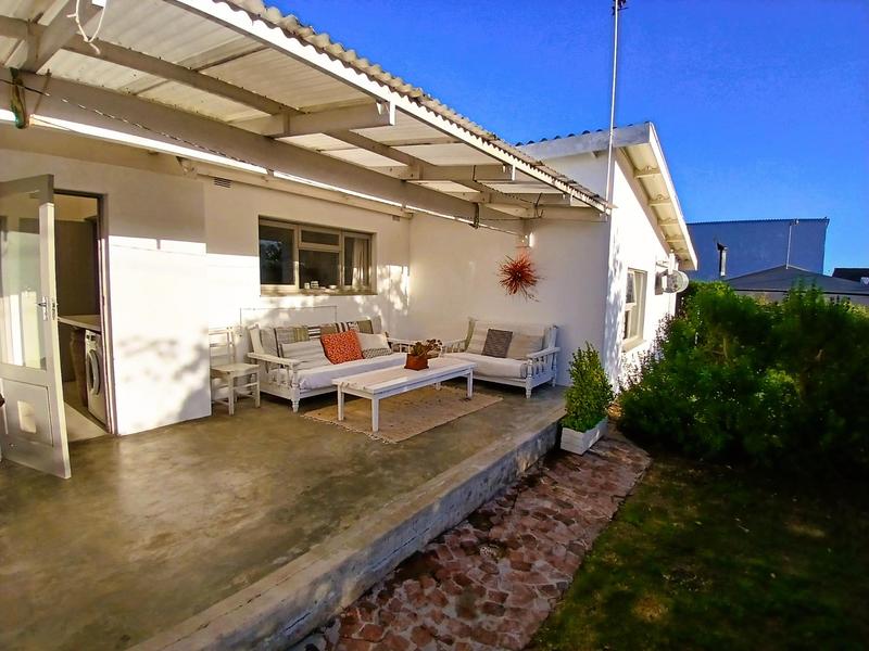 5 Bedroom Property for Sale in Stilbaai Wes Western Cape